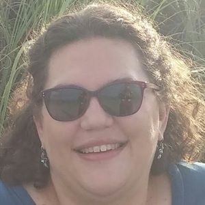 Meet your Posher, Angie